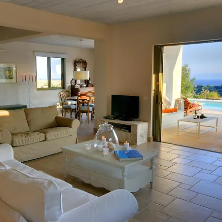 Nautilos Ideales Villa Mousata